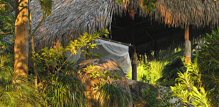 Verana polyester box mosquito net bed canopy, Yelapa, Mexico